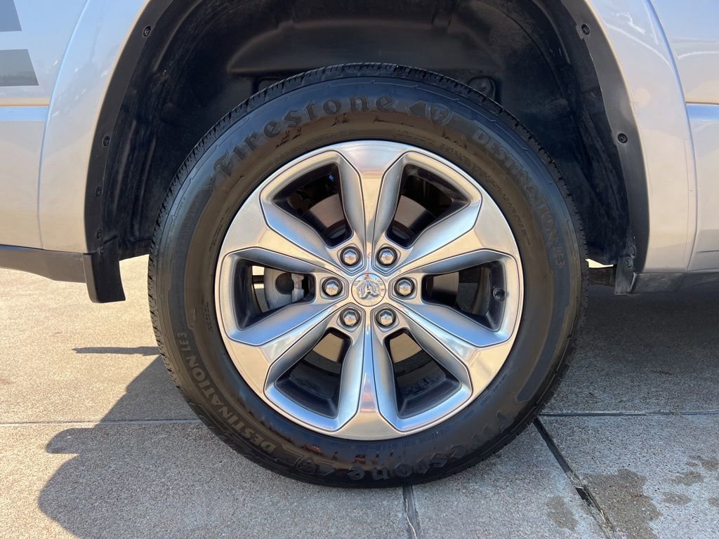 Used 2020 RAM 1500 Limited w/ Body Color Bumper Group image 10