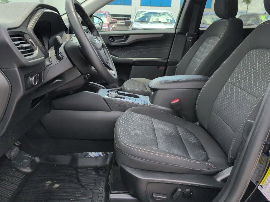Certified 2023 Ford Escape Active w/ Cold Weather Package FWD image 8