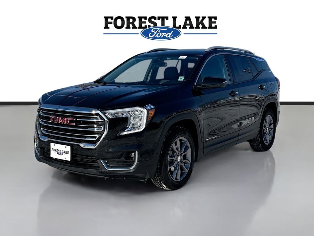 Used 2024 GMC Terrain SLT image 3
