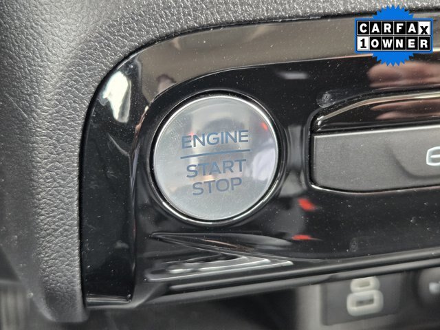 Certified 2025 Ford Escape SE FWD image 18