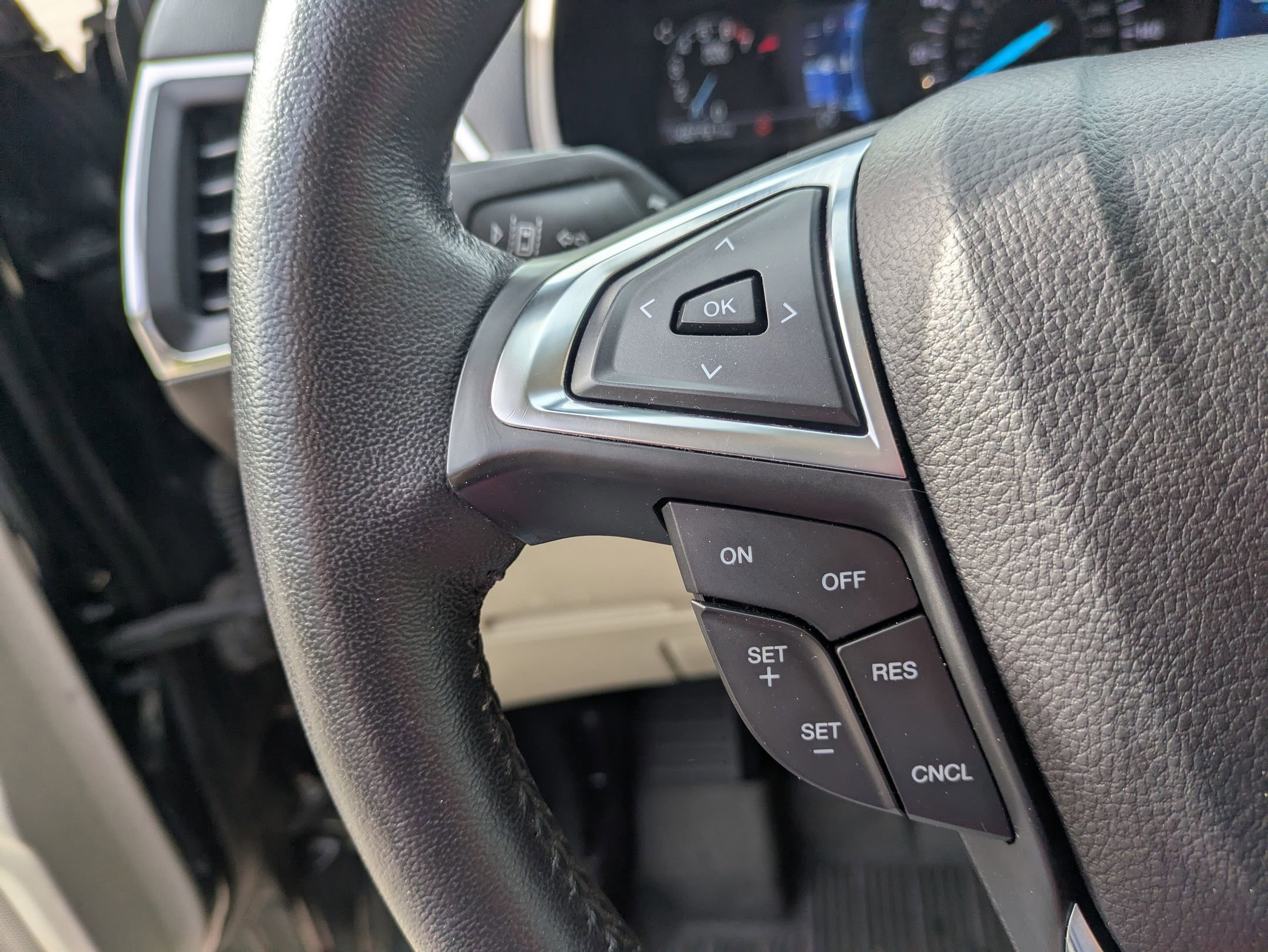 Certified 2023 Ford Edge Titanium image 18