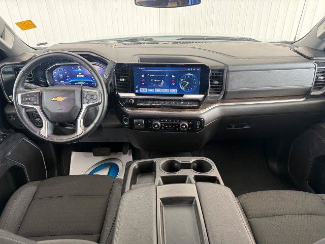 Used 2025 Chevrolet Silverado 1500 LT RWD image 4