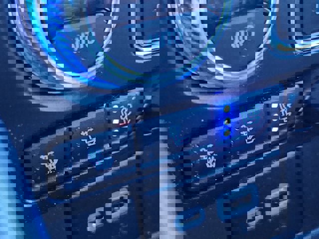 Used 2023 GMC Yukon AT4 w/ AT4 Premium Package image 24