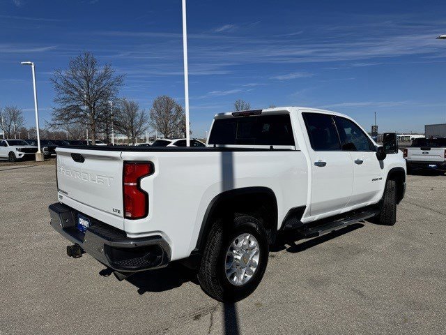 Used 2024 Chevrolet Silverado 2500 LTZ w/ LTZ Convenience Package image 5