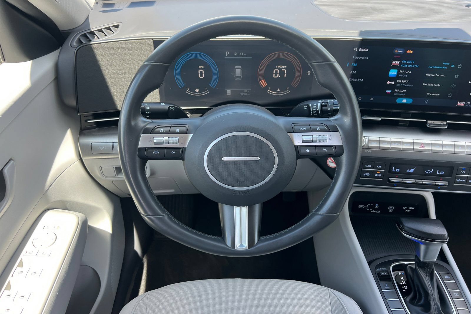 Used 2024 Hyundai Kona SEL AWD/4WD image 16