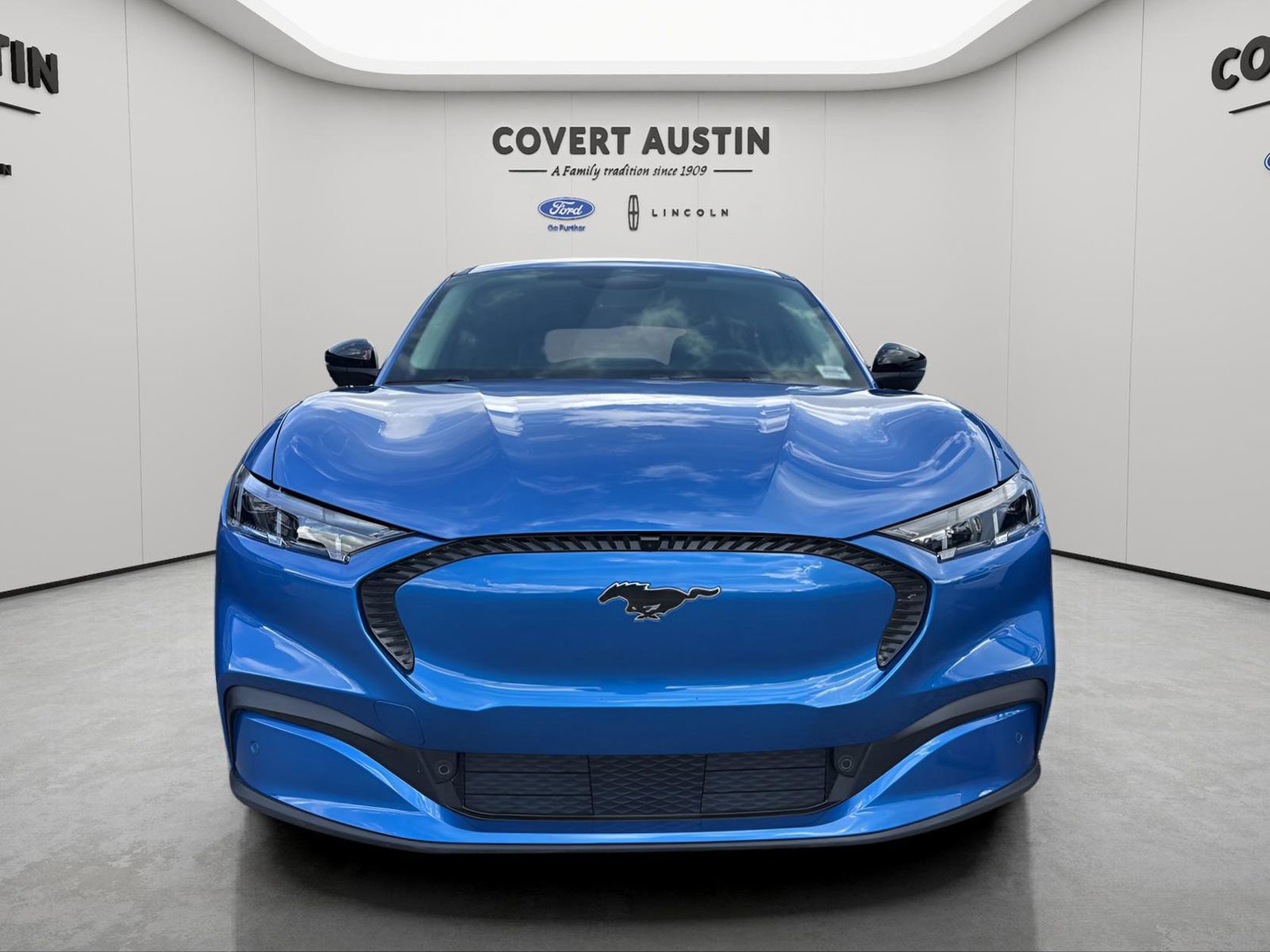 Certified 2025 Ford Mustang Mach-E Select image 8