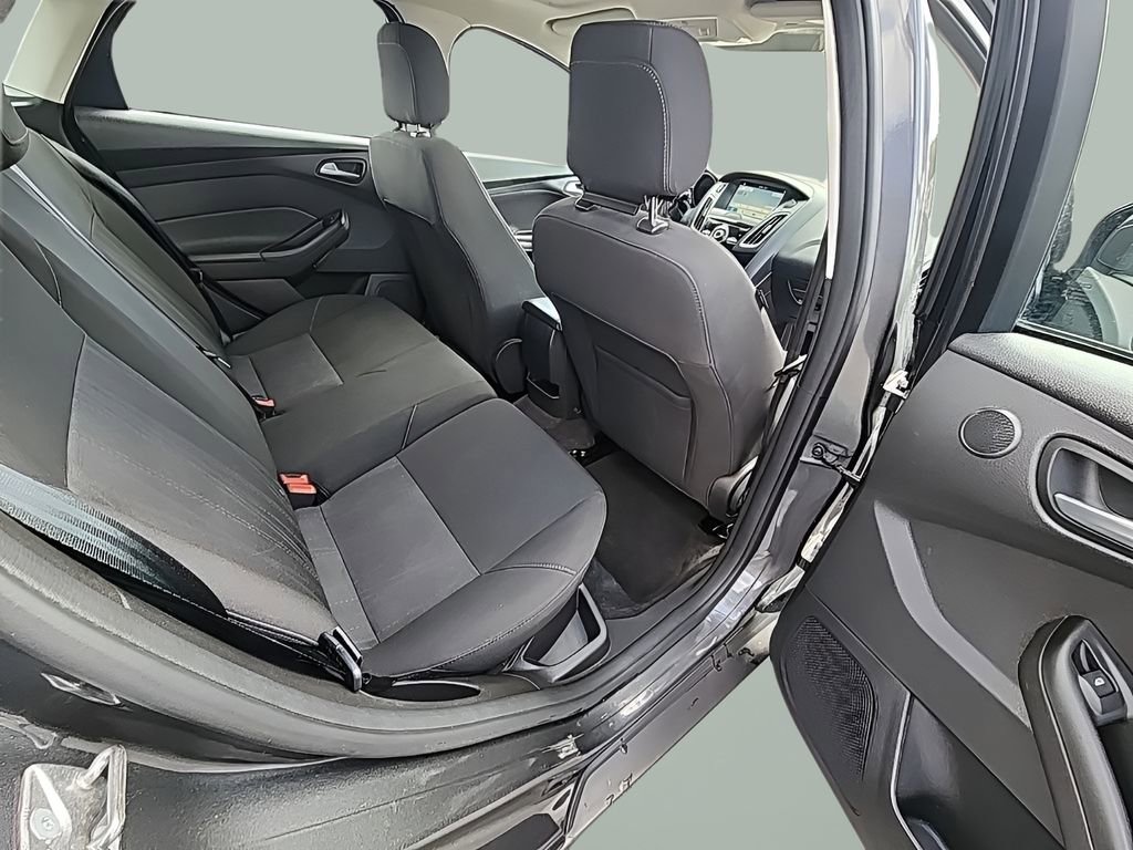 Certified 2018 Ford Focus SEL FWD image 13