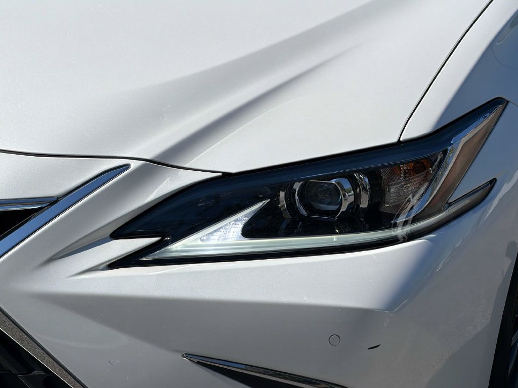 Used 2023 Lexus ES 350 w/ Premium Package FWD image 11