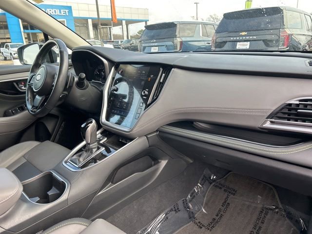 Used 2025 Subaru Outback Onyx Edition AWD/4WD image 33