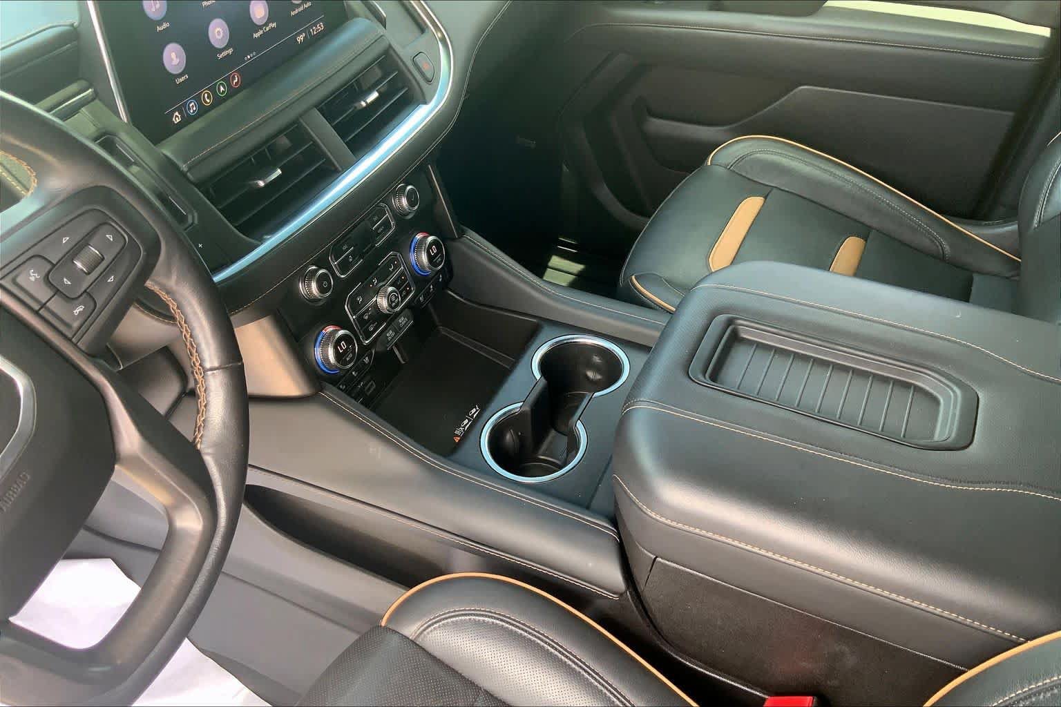 Used 2021 GMC Yukon XL AT4 w/ AT4 Premium Plus Package AWD/4WD image 15