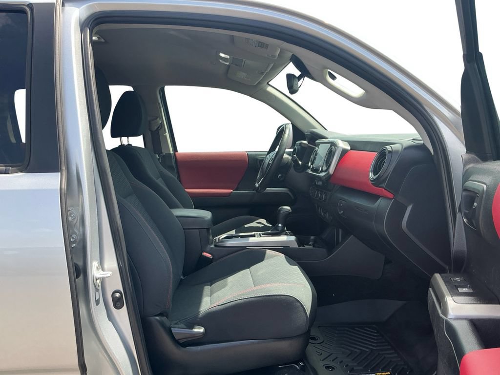 Used 2023 Toyota Tacoma SR5 AWD/4WD image 22