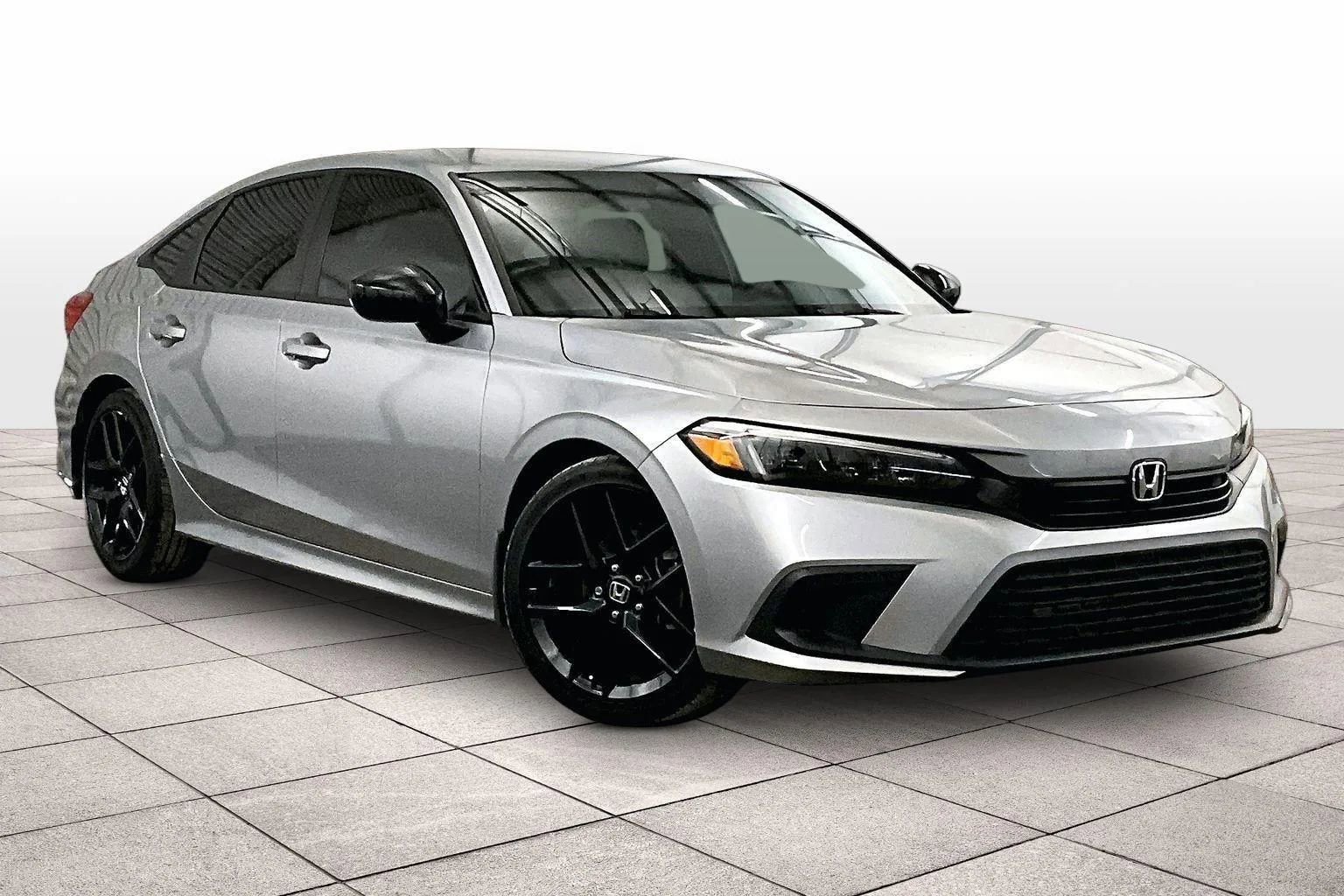 Used 2022 Honda Civic Sport image 2