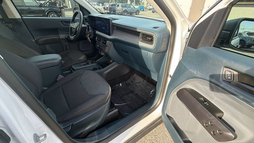 Certified 2025 Ford Maverick XL w/ 4K Tow Package AWD/4WD image 27
