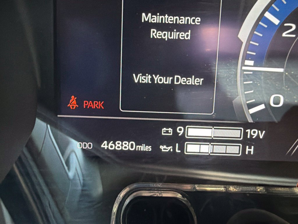 Used 2024 Toyota Tundra Platinum AWD/4WD image 3