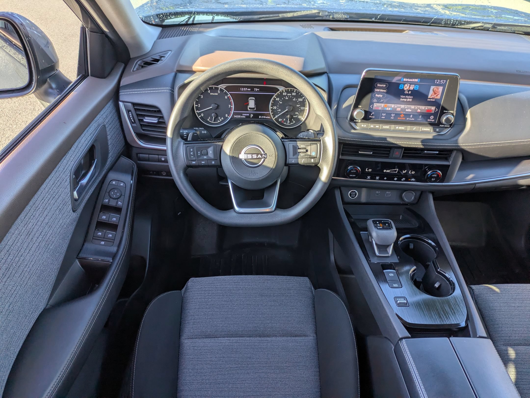 Used 2023 Nissan Rogue SV FWD image 31