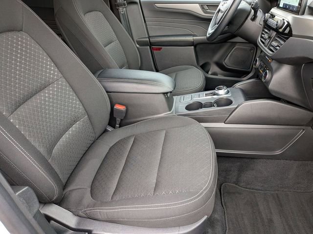 Certified 2025 Ford Escape Active AWD/4WD image 30