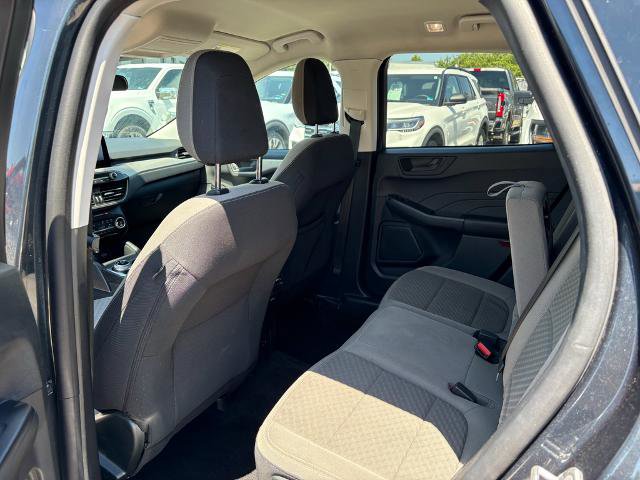 Certified 2022 Ford Escape SE w/ SE Sport Appearance Package FWD image 10