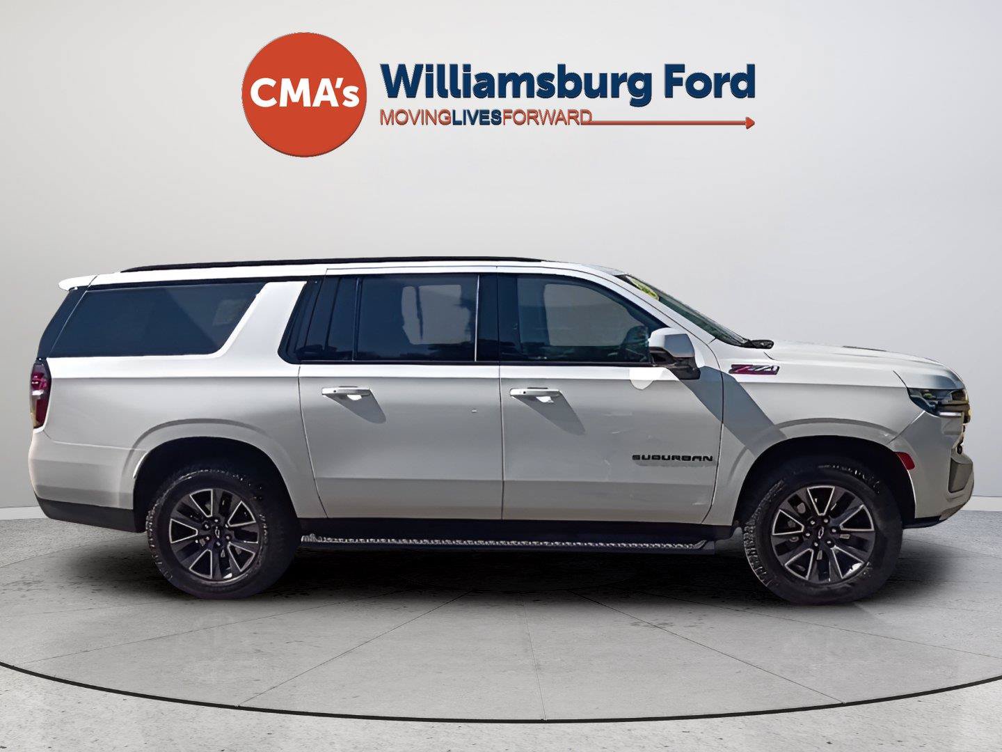 Used 2024 Chevrolet Suburban Z71 w/ Luxury Package AWD/4WD image 6