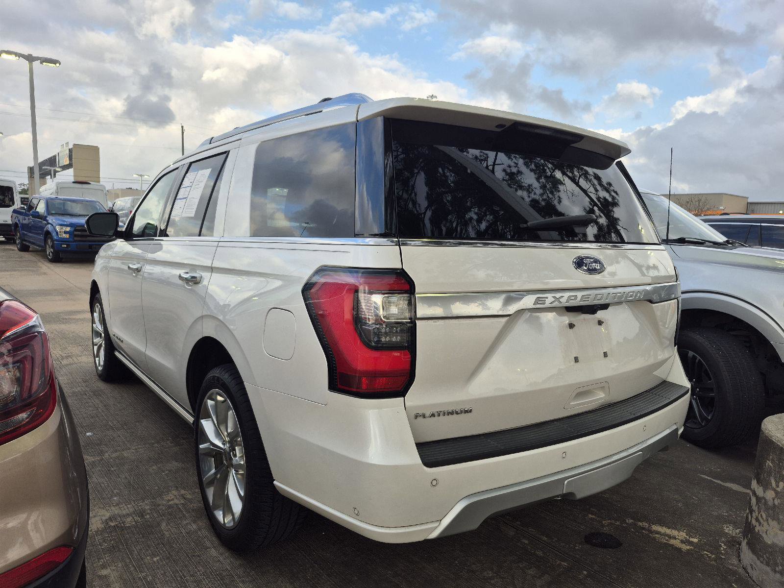 Certified 2019 Ford Expedition Platinum AWD/4WD image 4
