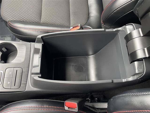 Certified 2025 Ford Escape ST-Line Select AWD/4WD image 30