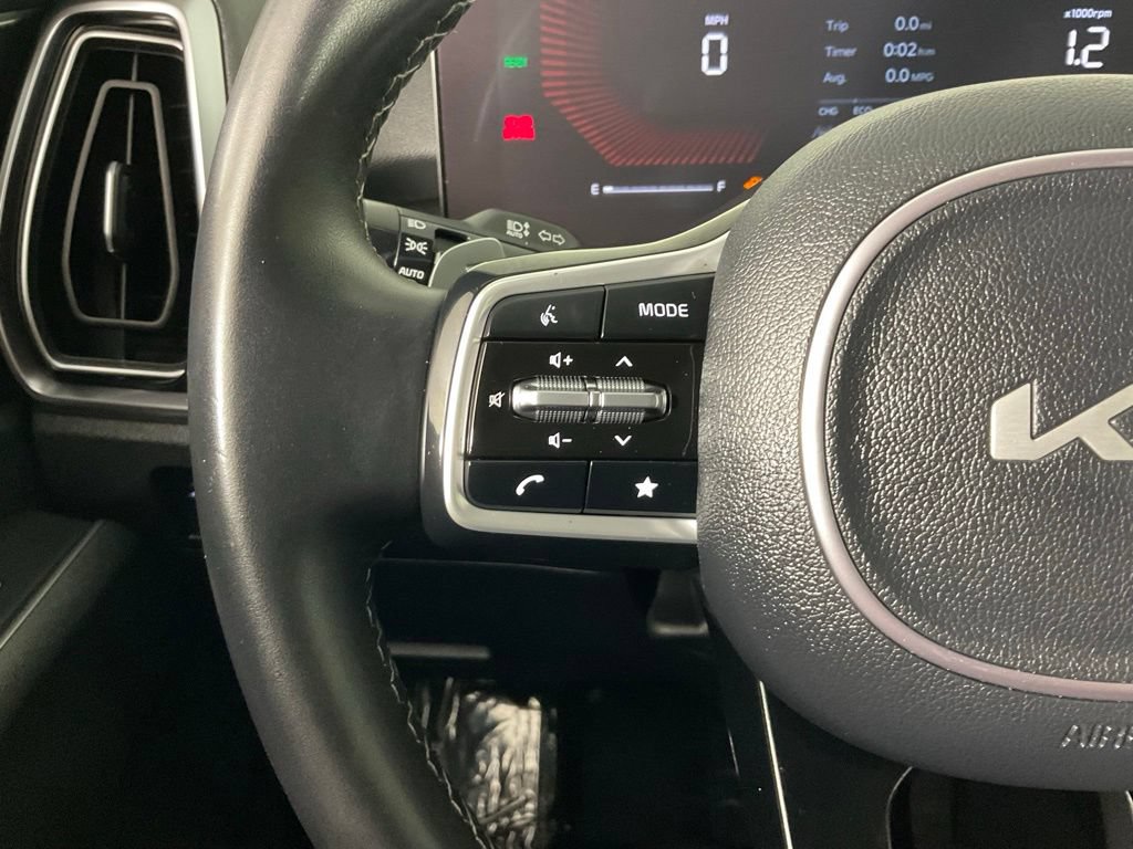 Used 2025 Kia Sorento EX AWD/4WD image 23