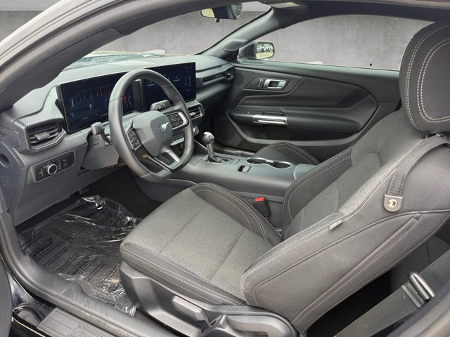 Certified 2025 Ford Mustang Coupe RWD image 19