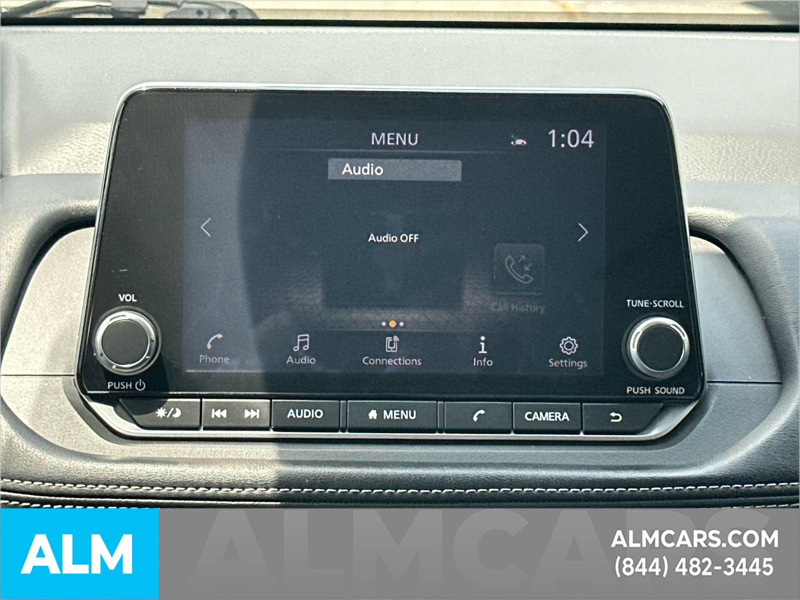 Used 2025 Nissan Rogue SV FWD image 32