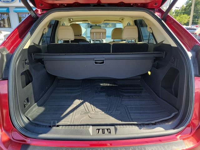Certified 2017 Ford Edge SEL w/ Equipment Group 201A FWD image 9