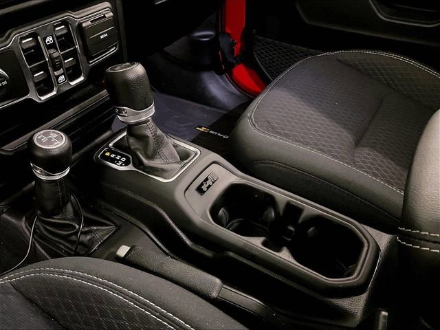 Used 2021 Jeep Wrangler Unlimited Sport AWD/4WD image 16