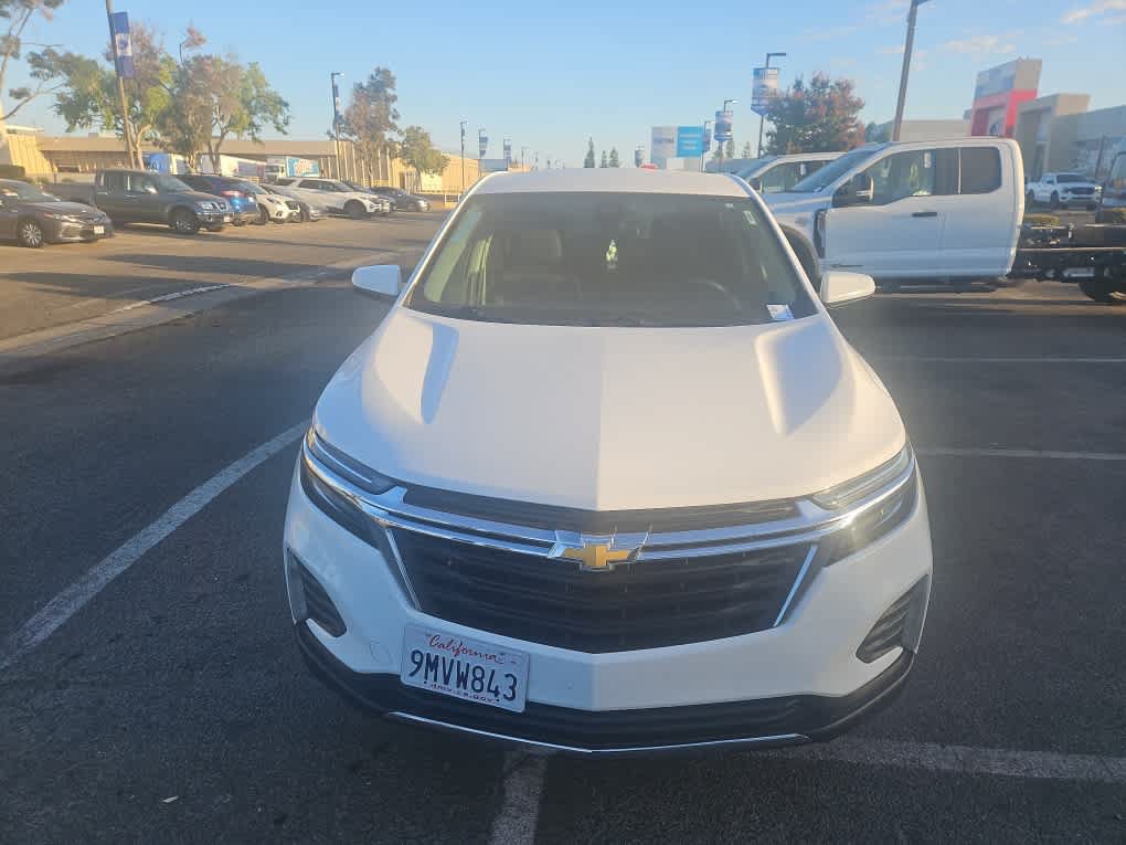Used 2023 Chevrolet Equinox LT FWD image 2