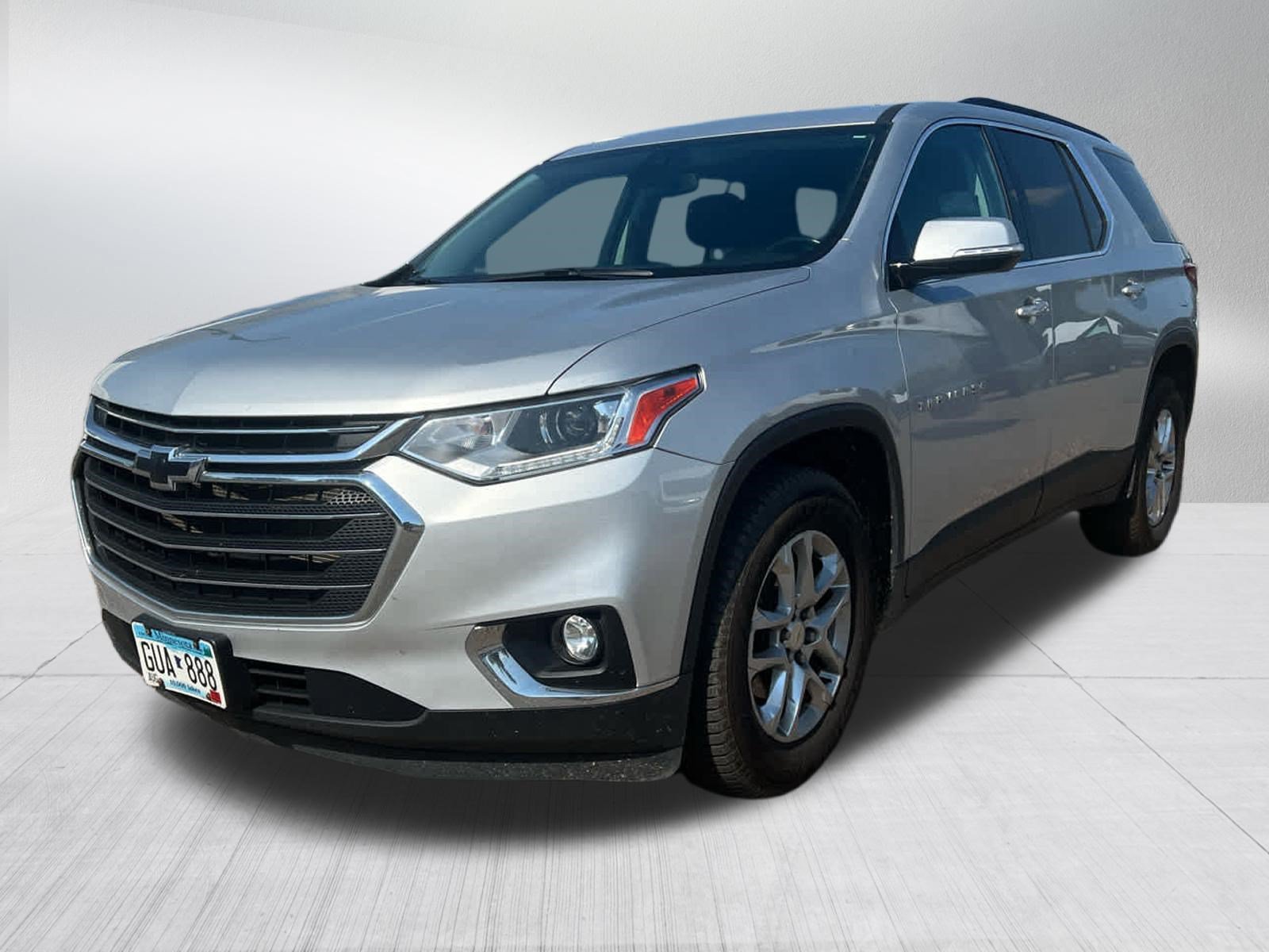 Used 2020 Chevrolet Traverse LT w/ Driver Confidence II Package AWD/4WD image 3