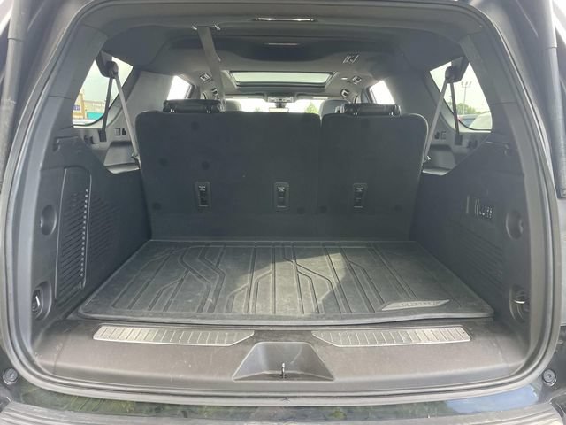 Used 2021 Chevrolet Suburban Premier AWD/4WD image 7
