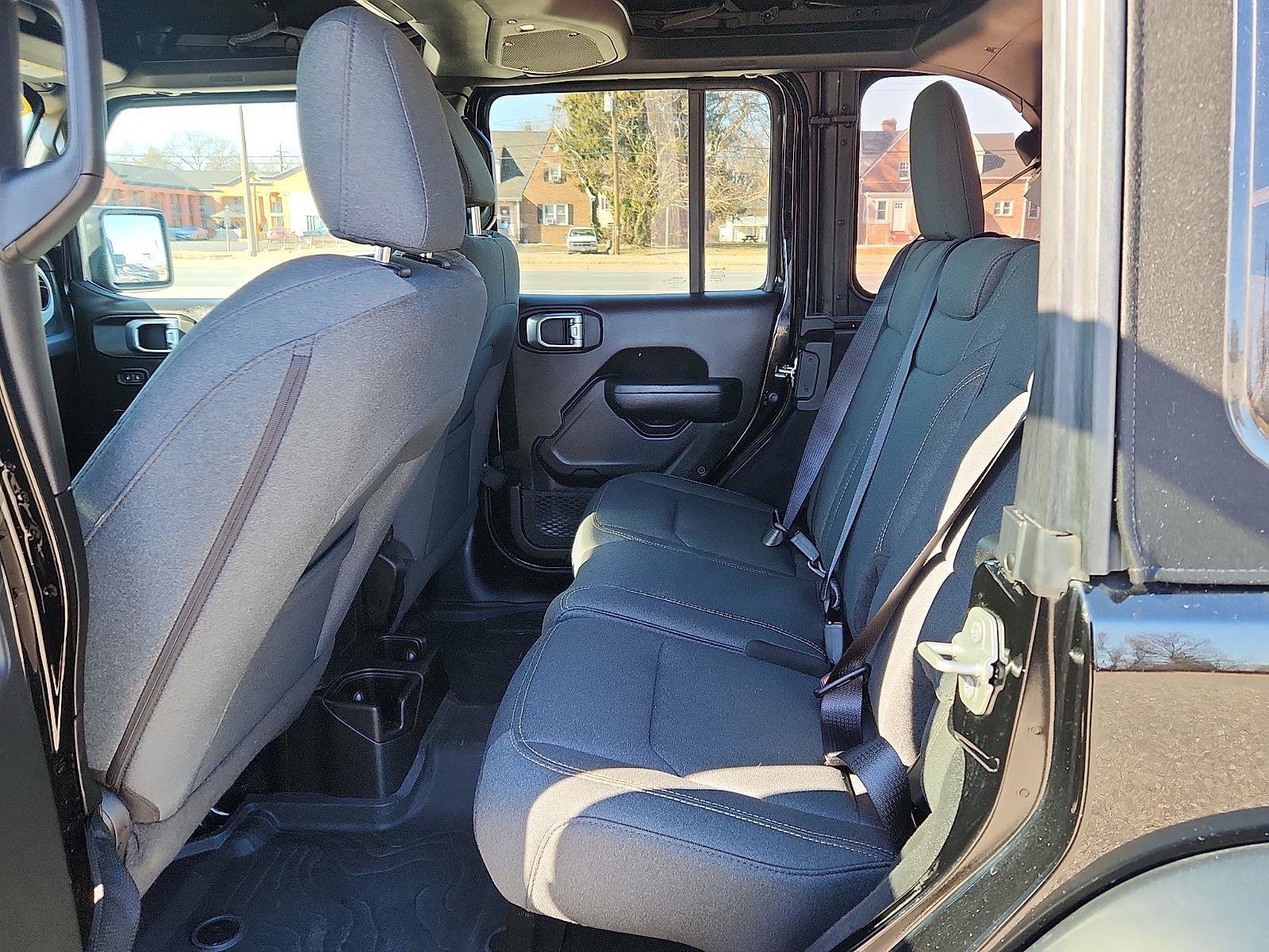 Used 2024 Jeep Wrangler Sport S image 11