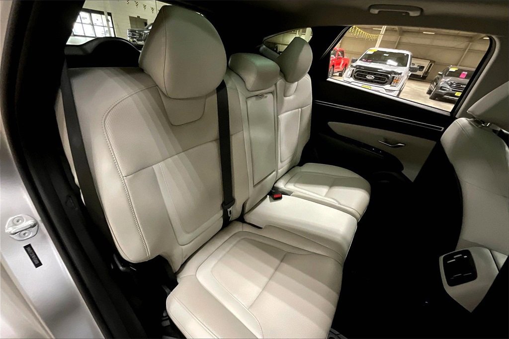 Used 2024 Hyundai Tucson Limited image 26