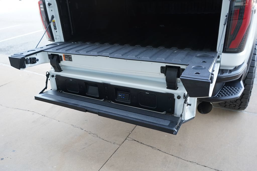 Used 2024 GMC Sierra 2500 AT4X AWD/4WD image 21