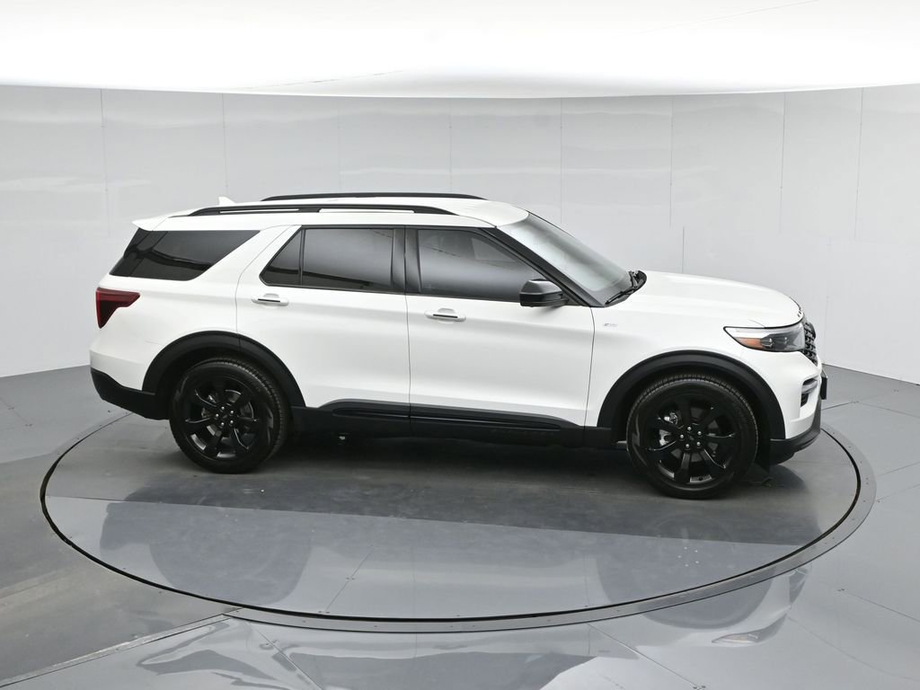 Certified 2023 Ford Explorer ST-Line w/ Class IV Trailer Tow Package image 49
