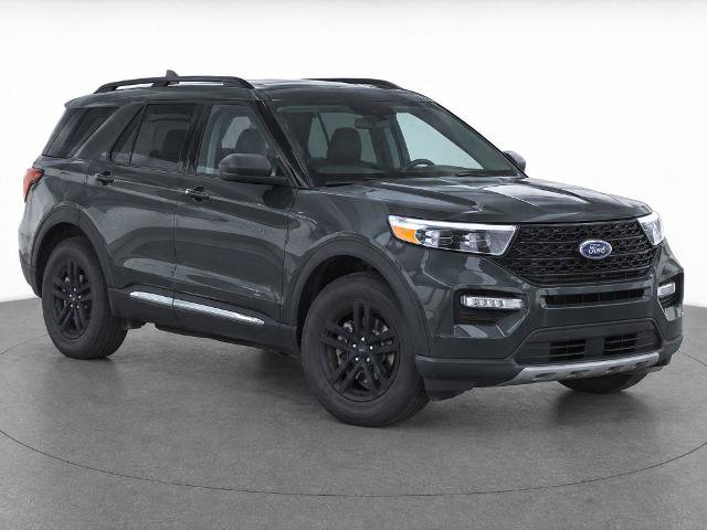 Certified 2023 Ford Explorer XLT w/ Equipment Group 202A AWD/4WD image 3