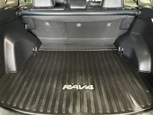 Used 2022 Toyota RAV4 XLE Premium AWD/4WD image 26