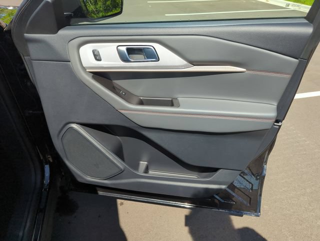 Certified 2025 Ford Explorer Active AWD/4WD image 27