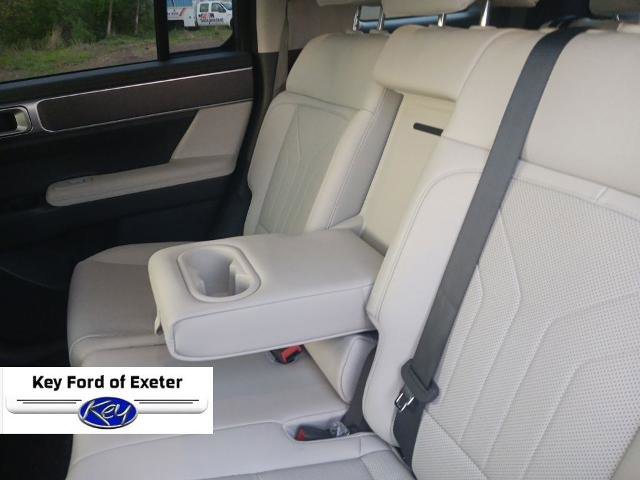 Used 2024 Hyundai Santa Fe SEL AWD/4WD image 28