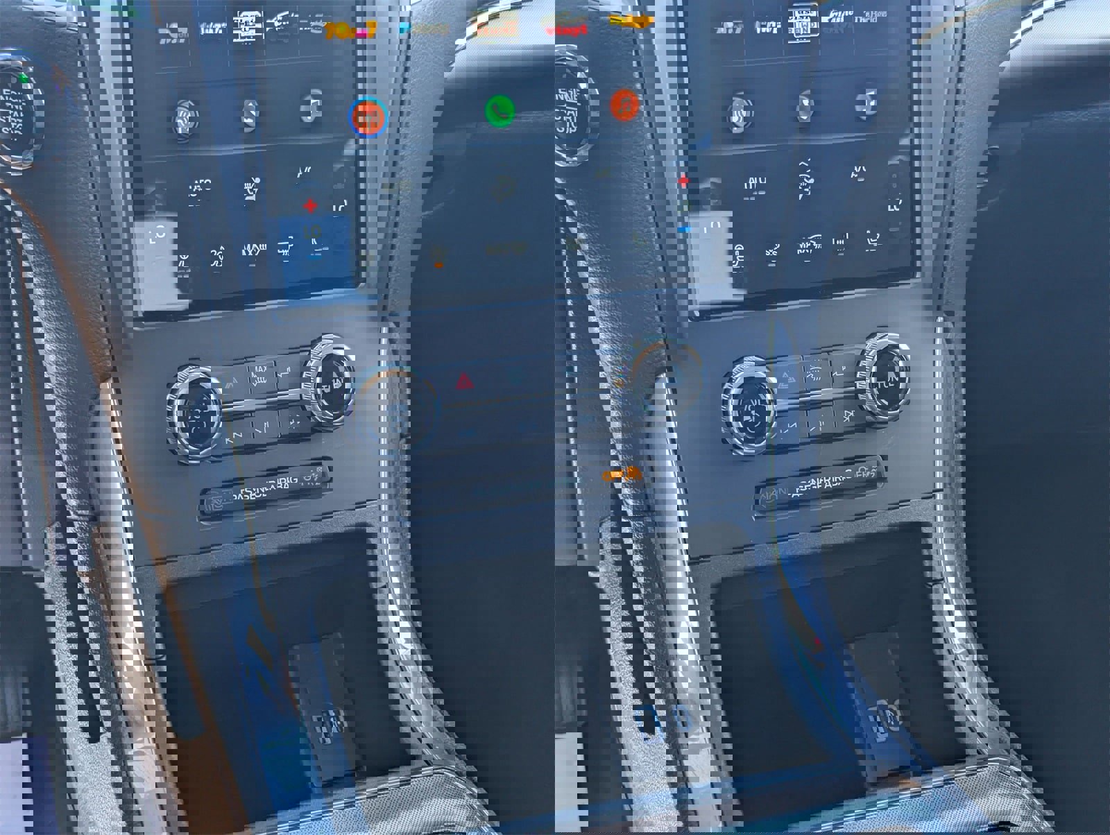 Certified 2024 Ford Edge Titanium image 22