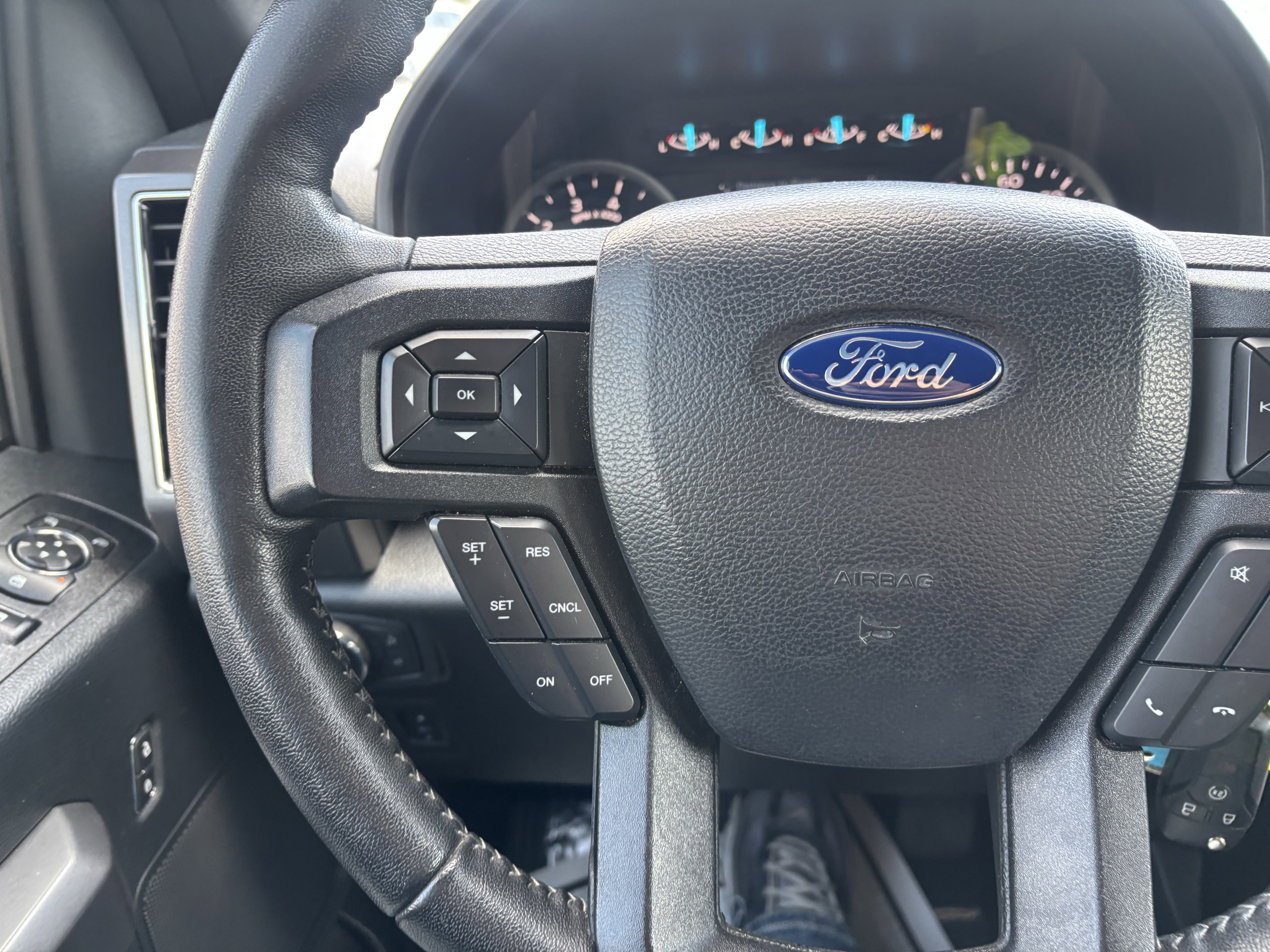 Certified 2020 Ford F150 XLT w/ Equipment Group 302A Luxury image 30