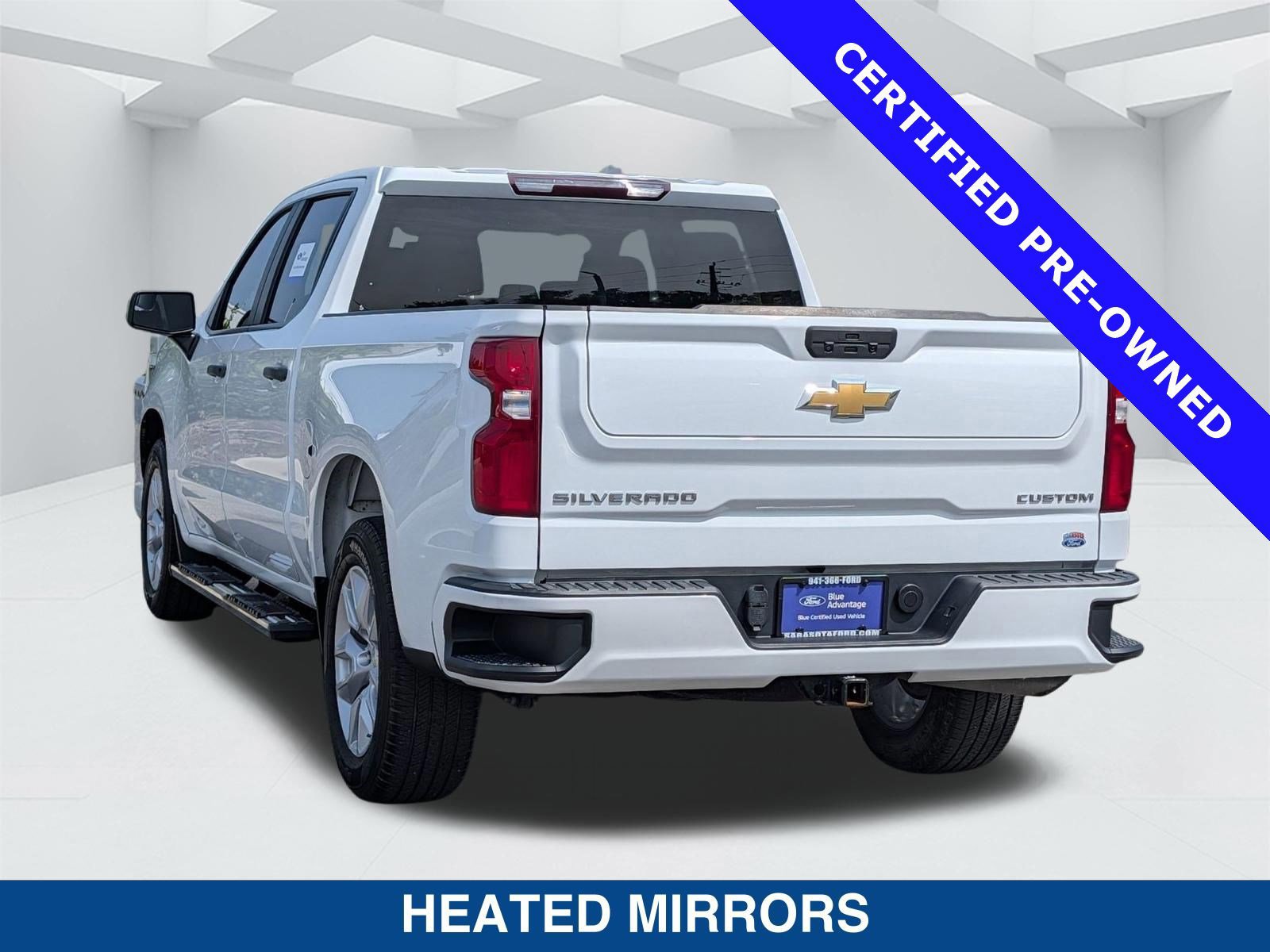 Used 2022 Chevrolet Silverado 1500 Custom image 2