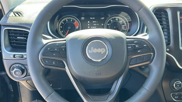 Used 2022 Jeep Cherokee Trailhawk w/ Trailer Tow Group AWD/4WD image 19