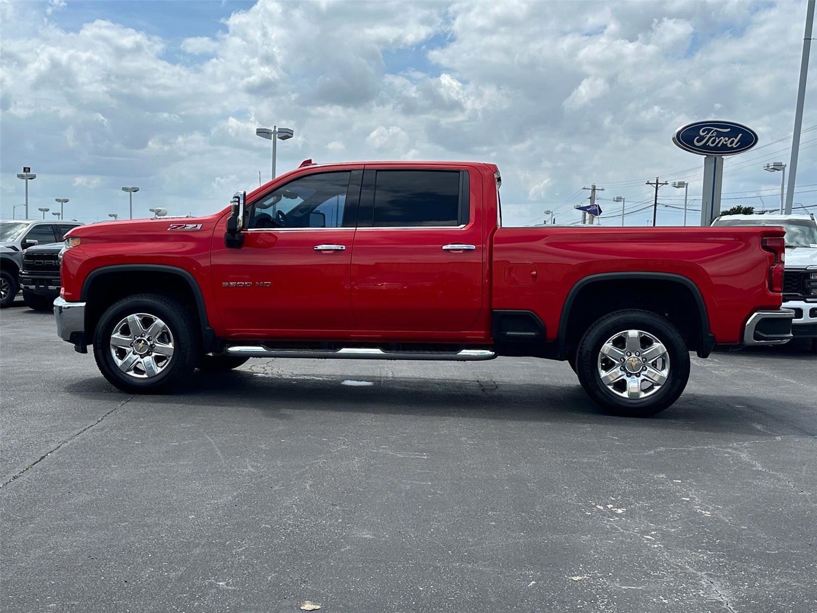 Used 2023 Chevrolet Silverado 3500 LTZ w/ LTZ Premium Package AWD/4WD image 5