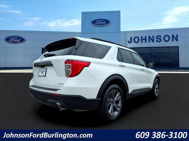 Certified 2023 Ford Explorer XLT w/ Equipment Group 202A image 7