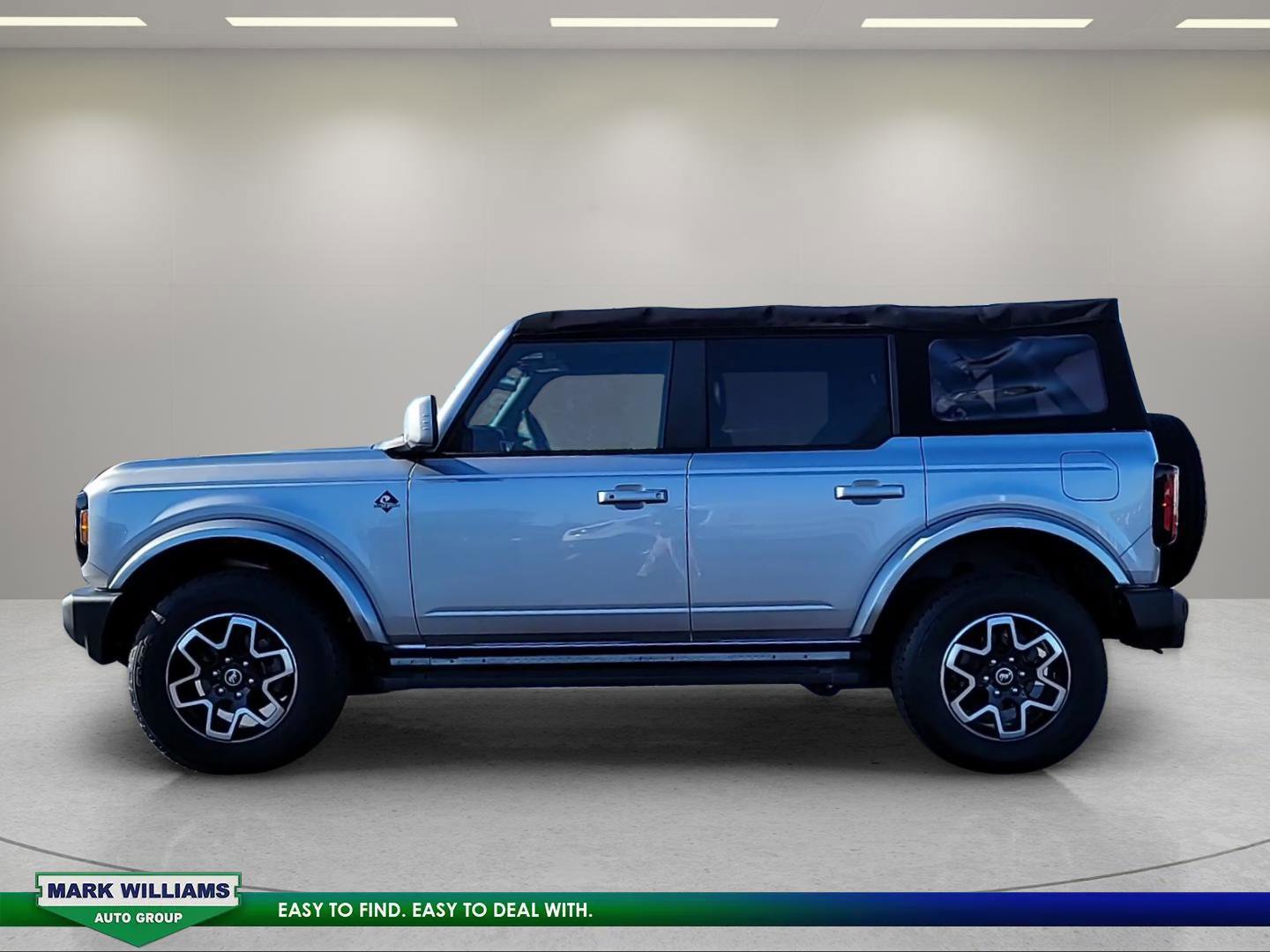 Certified 2023 Ford Bronco Outer Banks AWD/4WD image 2