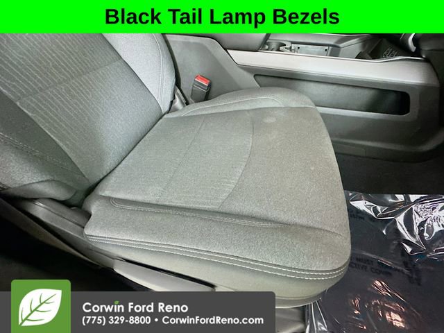 Used 2024 RAM 3500 Big Horn w/ Night Edition AWD/4WD image 27