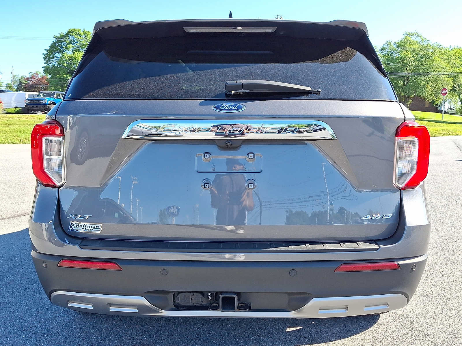 Certified 2023 Ford Explorer XLT w/ Equipment Group 202A AWD/4WD image 5