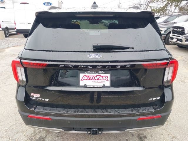 Certified 2025 Ford Explorer Active w/ Active Comfort Package image 4